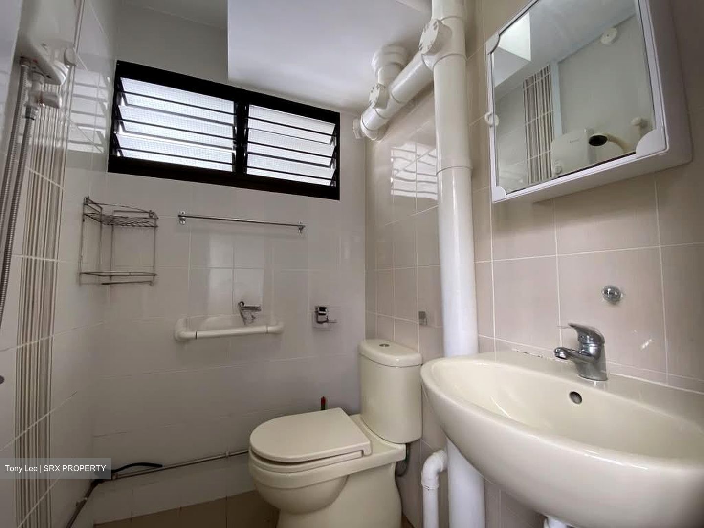 Blk 210 Bedok Town Centre (Bedok), HDB 3 Rooms #598834221
